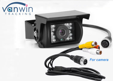 Kamera cadangan tahan air HD 4pin untuk truk / Bus / Van dengan 18 pcs lampu IR Kamera cadangan tahan air HD 4pin untuk truk