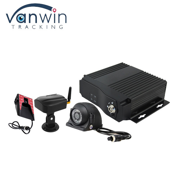 8ch 4G GPS MDVR ADAS DSM Kamera dengan GPS mobile dvr Kendaraan CCTV AI MDVR Mobil kotak hitam